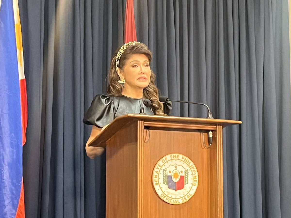 SENATOR IMEE MARCOS, SOME DUTERTE ALLIES TO SKIP PRESIDENT MARCOS’ 4TH SONA

Presidential sister Senator Imee Marcos says she and some other members of the Duterte bloc have agreed to skip President Marcos’ State of the Nation Address this afternoon.

Marcos says she personally