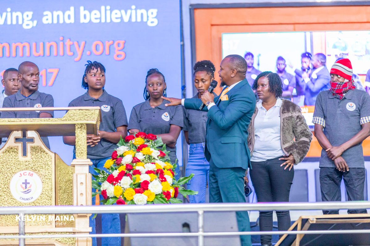 contentcur_'s tweet image. Save a Life Community proves you don’t need billions to change lives—just heart. Dr Joseph Murimi has that. #MurimiForChange is sacrifice. #PurposeDrivenLeader is service