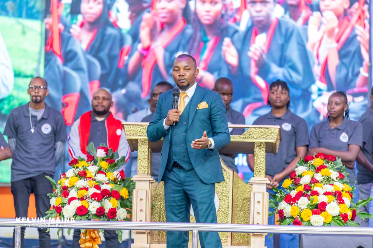 contentcur_'s tweet image. Save a Life Community proves you don’t need billions to change lives—just heart. Dr Joseph Murimi has that. #MurimiForChange is sacrifice. #PurposeDrivenLeader is service
