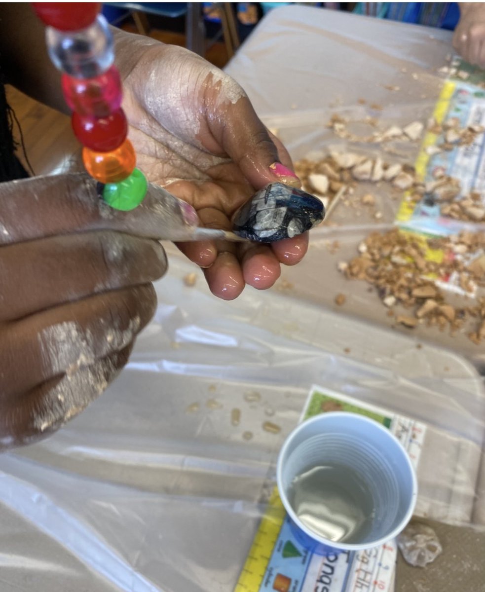 Laura_Rest23's tweet image. It’s midnight ET! Hoping to find a donor. I’m looking to get these fossil bricks purchased. They will be helping 10 teachers in 7 classrooms. No one else posts and I’m the veteran on the grade. So please help #clearthelist! 

amazon.com/hz/wishlist/ls…
