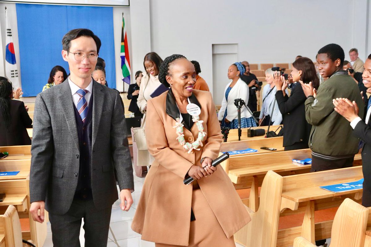 DWYPD_ZA's tweet image. 📸 [In pictures]

Minister @s_chikunga  at the ASEZ ‘Zero Plastic 2040’ Youth Forum in Pretoria.