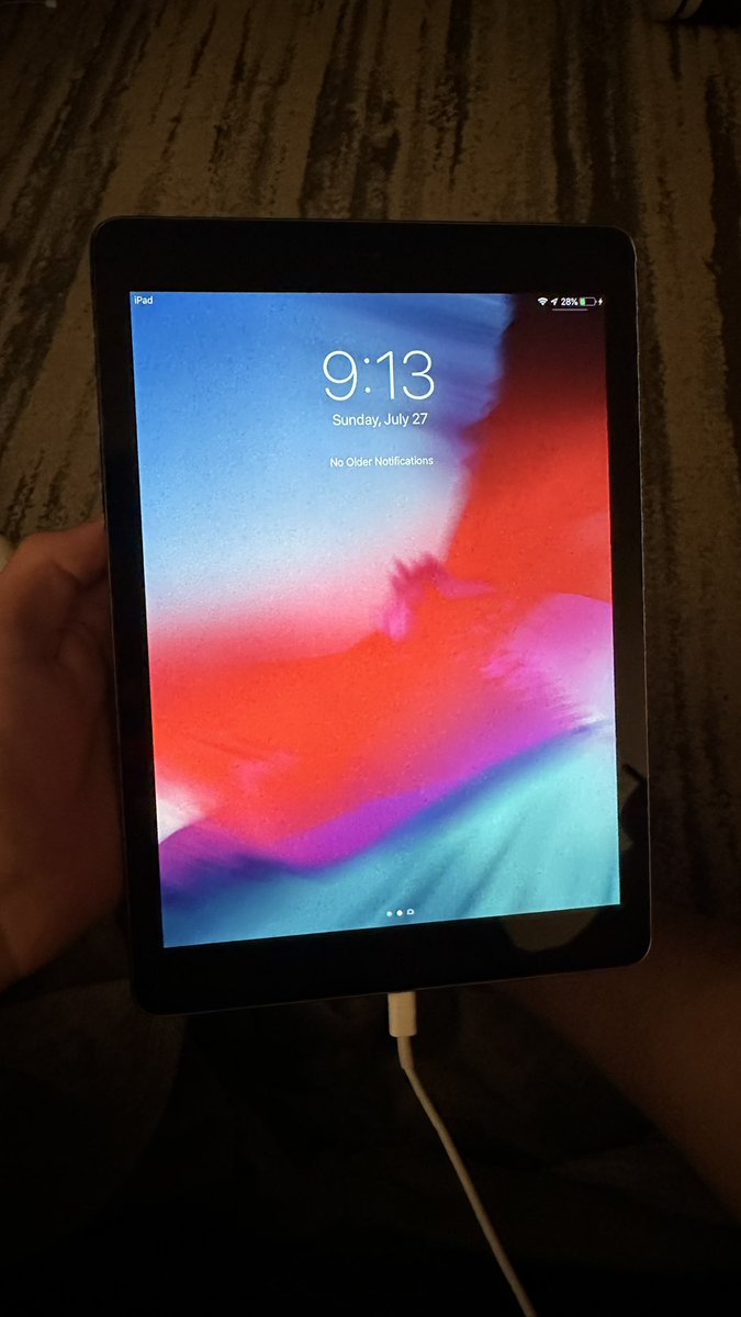 derekyt_'s tweet image. just got a 1st gen iPad Air on iOS 12.5.2