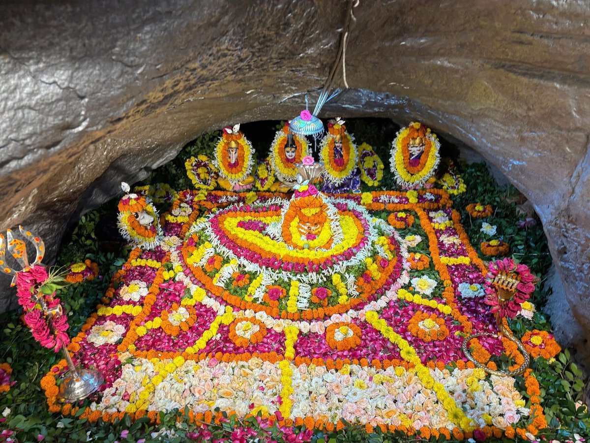 rameshwar4111's tweet image. हर हर महादेव🙏🚩

(भोपाल का प्राचीन गुफा मंदिर)