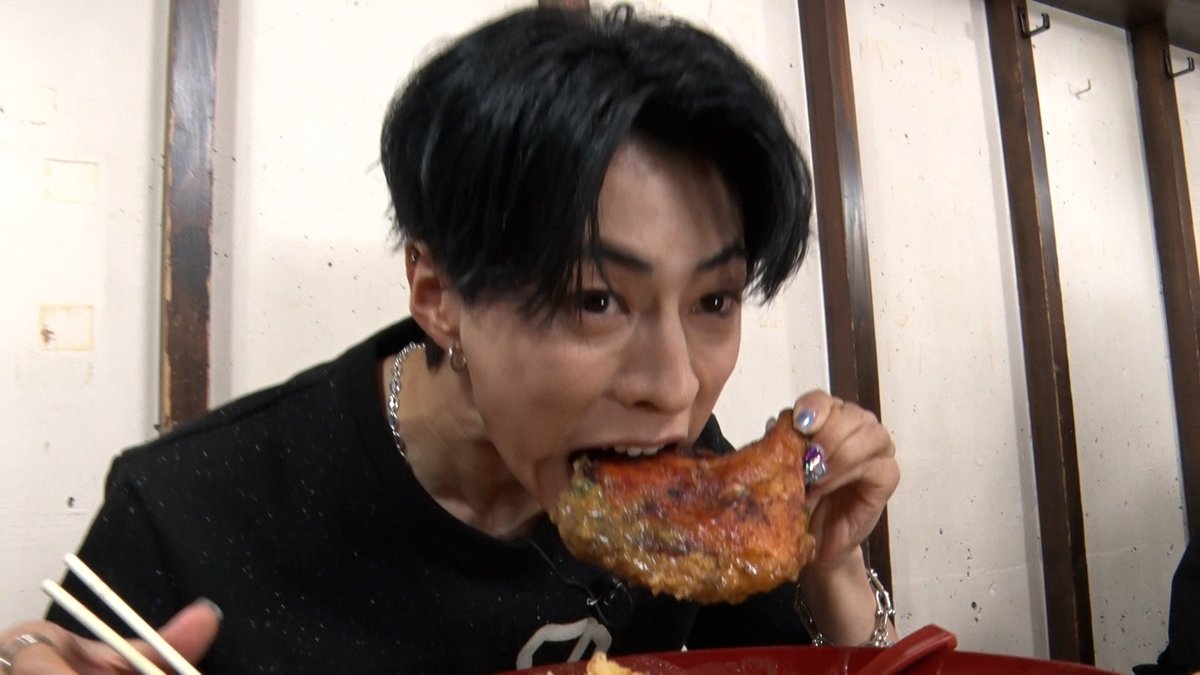 #有吉ゼミ 今夜７時〜🌠
🍖ギャル曽根🆚大食い猛者４番勝負

🔥第3戦
加地亮が参戦⚽️
大倉士門の弟・亞門は
一般人初の完食を目指す！

🔥第4戦
ダイスケはん(#マキシマムザホルモン)
＆佐野文哉(#OWV)💙が熾烈なデッドヒート⁉️

お楽しみに！

<a href="/MTH_OFFICIAL/">マキシマム ザ ホルモン</a> 
<a href="/owv_official/">OWV</a> <a href="/sano_fumiya/">佐野文哉</a>