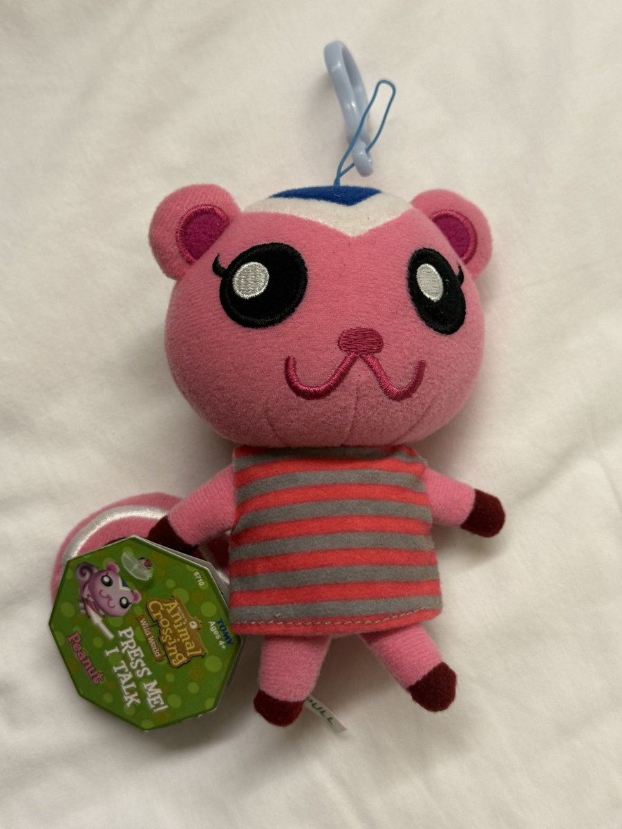 PlushieADay's tweet image. Animal Crossing Peanut plush!
- Released in 2007 by Nintendo and Tomy
- Was sold at various retailers alongside the release of Animal Crossing Wild World
- Slacker! (I know she’s not talking to me 😭)