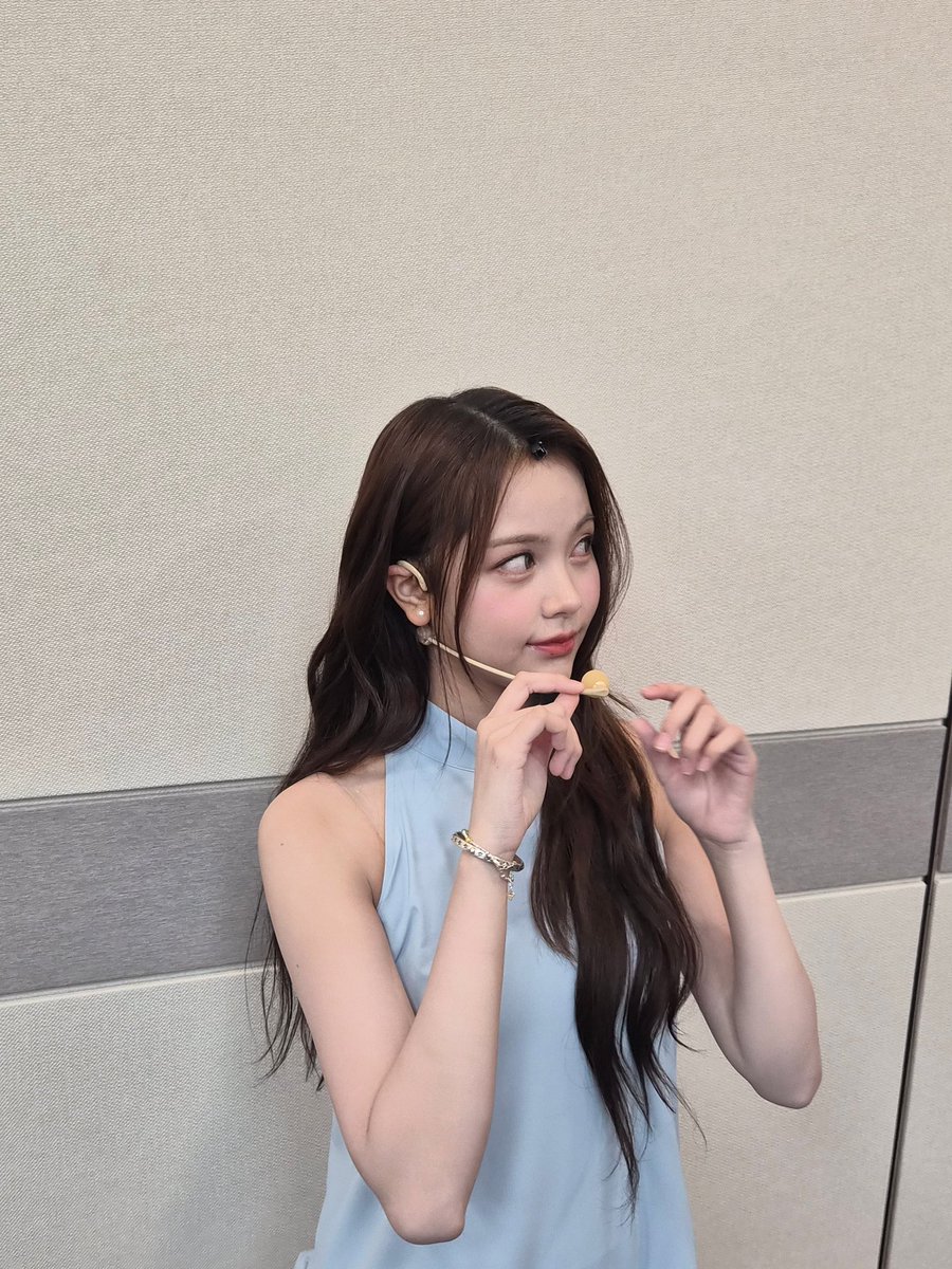 amlified's tweet image. WOWW CARMEN YOU’RE SO PERFECT 

 #CARMEN #카르멘