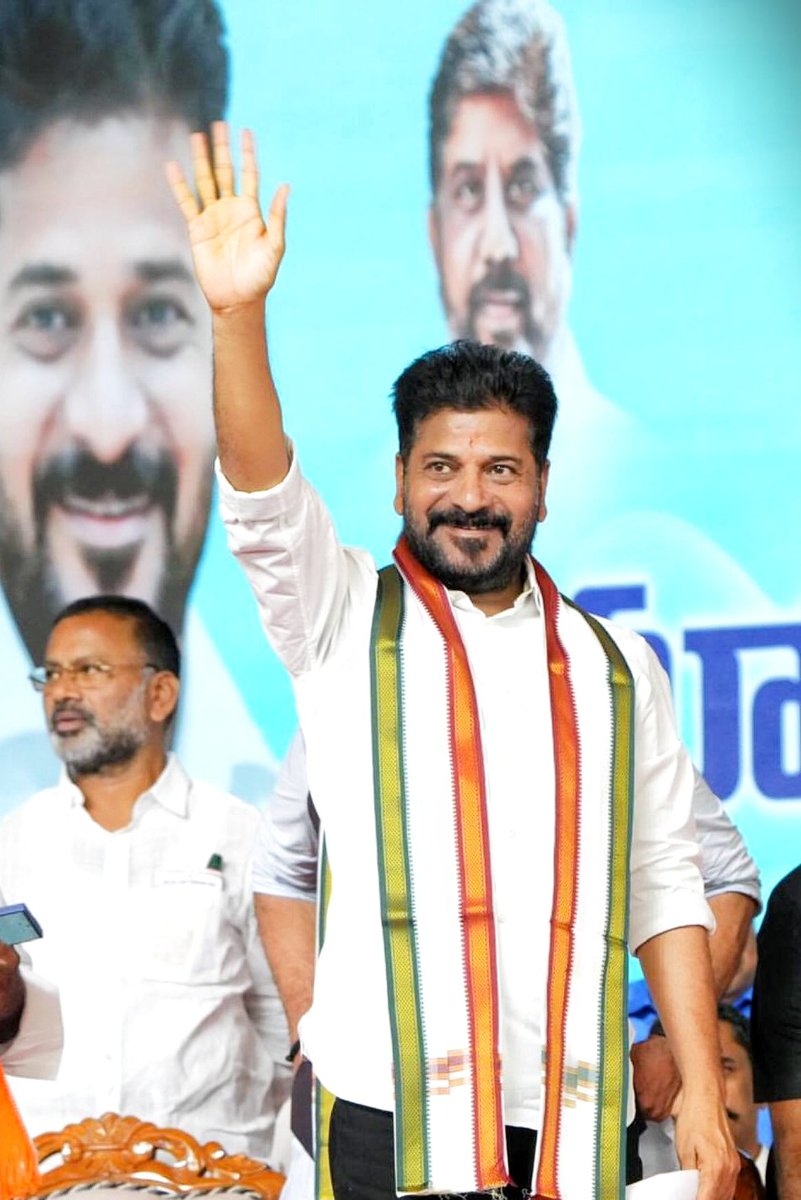 revanthanumula_'s tweet image. ప్రజా సేవకే అంకితమైన...
ప్రజా నాయకుడు💥🔱!!
@revanth_anumula