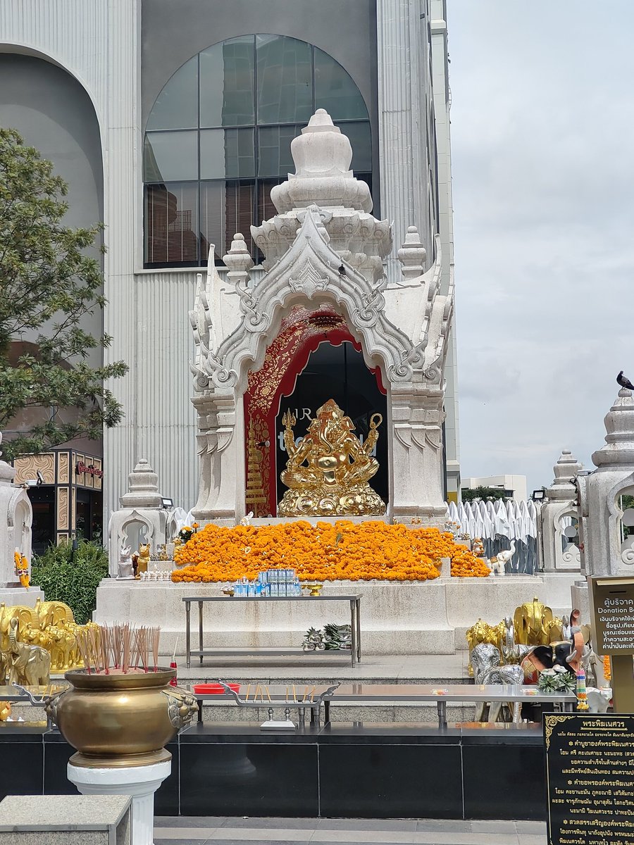 BemindNoon's tweet image. ภาระกิจวันนี้ เรียบร้อยค่าา
เผอิญกดบัตรได้โซนที่ขอเป๊ะมาก เลยมาไหว้ค่ะ