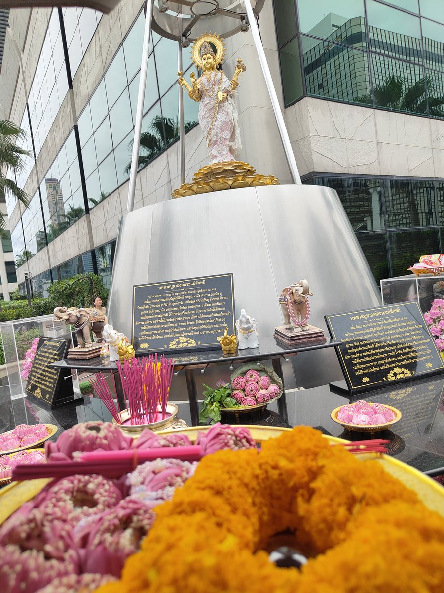 BemindNoon's tweet image. ภาระกิจวันนี้ เรียบร้อยค่าา
เผอิญกดบัตรได้โซนที่ขอเป๊ะมาก เลยมาไหว้ค่ะ