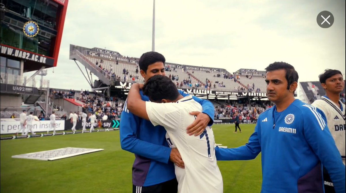 That Hug #RishabhPant and #shubmangill

#INDvsENG #indveng #INDvsENGTest #INDvsENG2025 #INDVsENGLive #engvsind #engvind