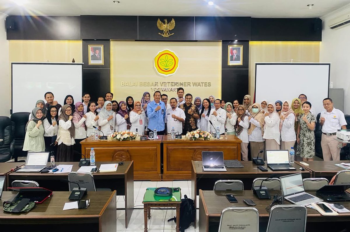 #SobatTernak, Kementan Perkuat Laboratorium untuk Lawan Ancaman Resistensi Antibiotik 

Baca selengkapnya melalui tautan dibawah ini :  

facebook.com/share/p/1JHHWN…

#ditjenpkh