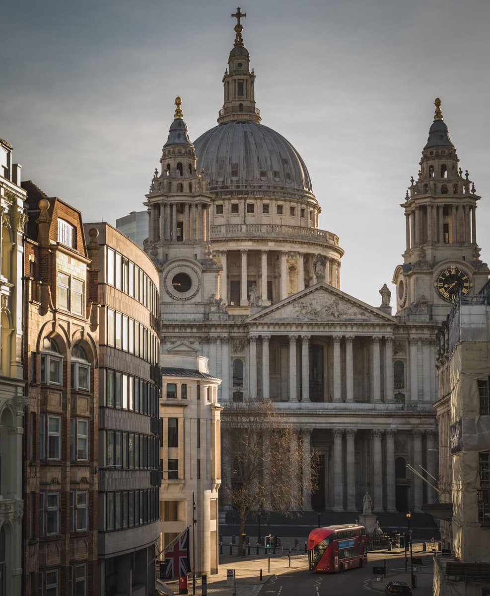 ConfidentialUn's tweet image. St. Paul's Cathedral, London, UK
Photo by @steven.maddison
#Europe #travel