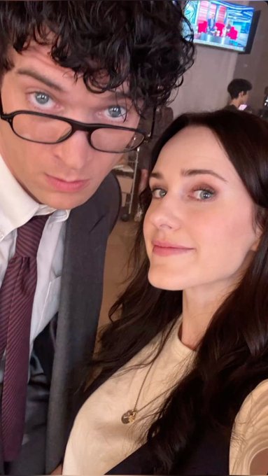 acrossthestrs's tweet image. mama y papa