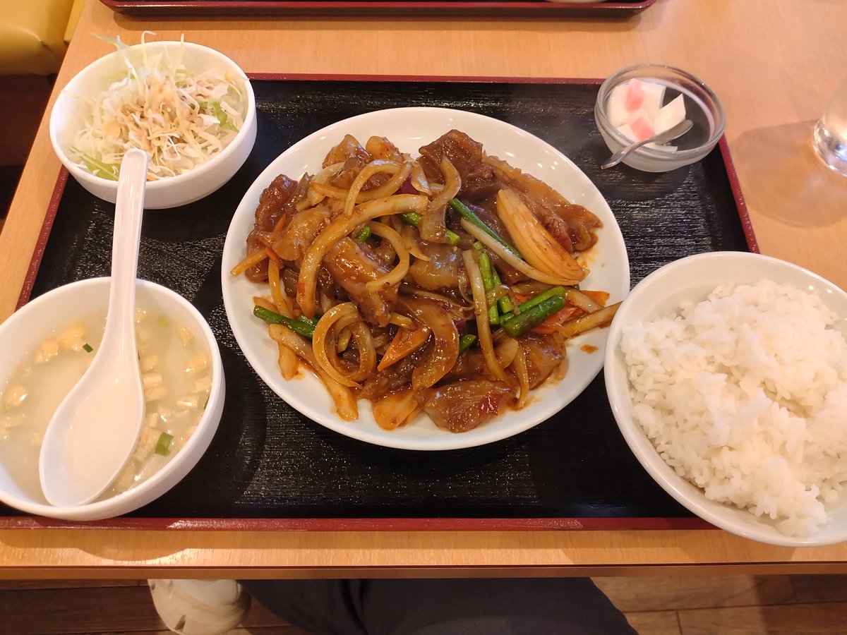 shinyahetthi's tweet image. 牛アキレスピリ辛炒め😋
