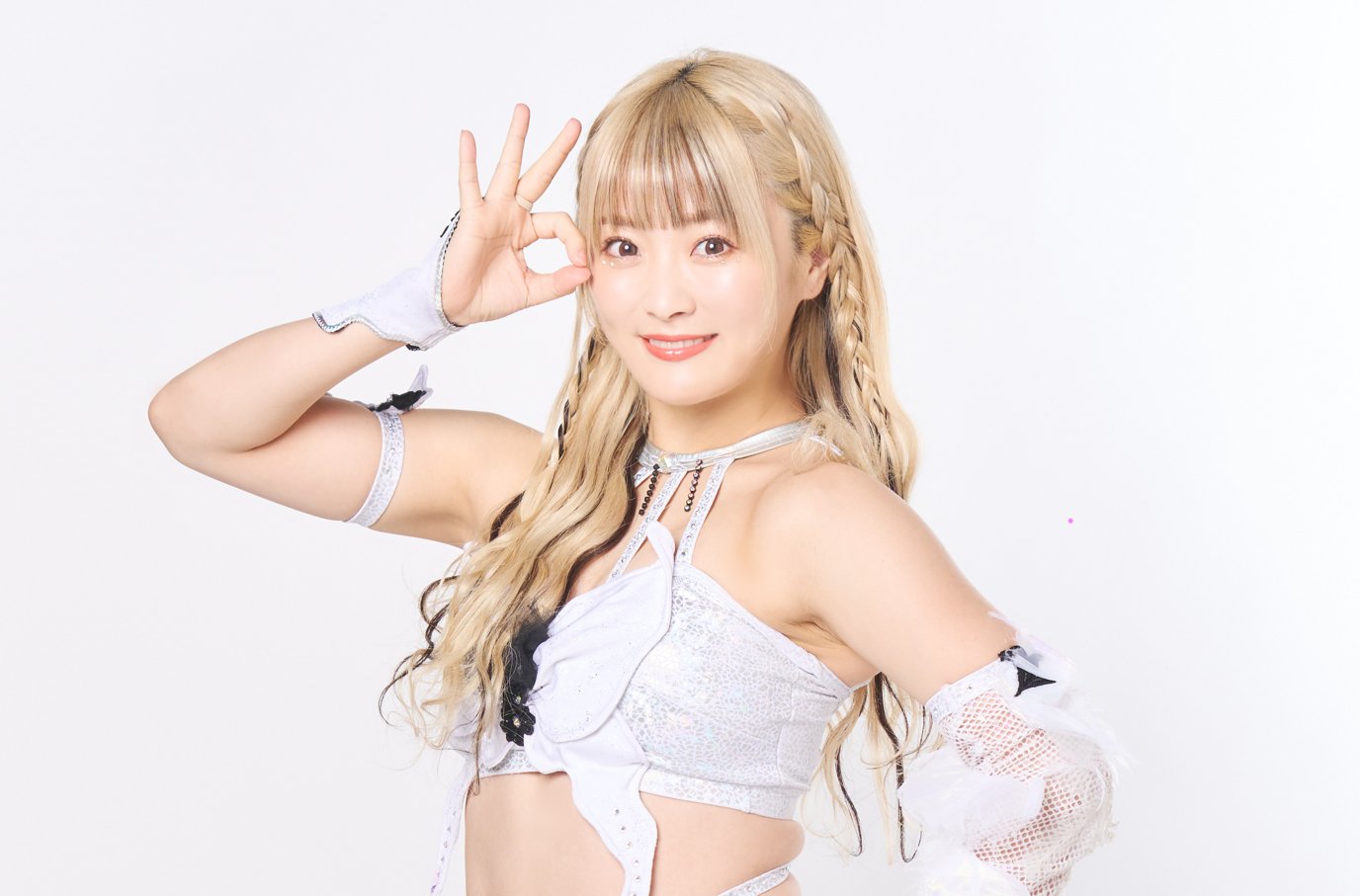 なつぽい ぽい拾い。写真集 スターダム STARDOM Amazon.co.jp: なつぽい 写真集 ぽい拾い。 スターダム : 文房具