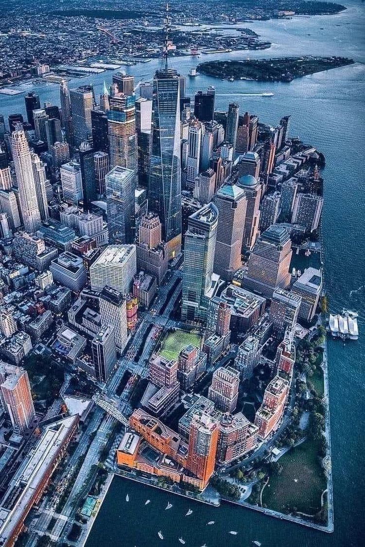 AddisonBro85478's tweet image. Manhattan Downtown