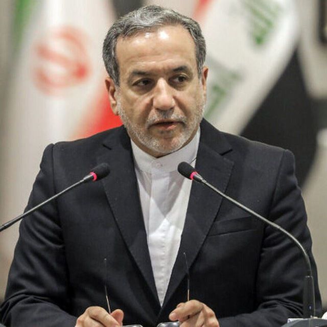 ⚡🇺🇸🇮🇱🦀فودبلاگر جمهوری اسلامی عباس عراقچی: آتش‌بس با اسرائیل با تصویب شورای عالی و تأیید رهبری بود. مذاکره تصمیم من نبود، گفتن برو، منم رفتم.
#جاويدشاه_رمز_نجات_ایران