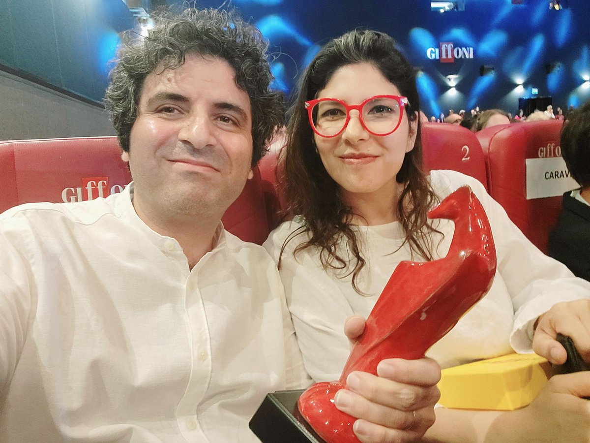 CUTTING THROUGH ROCKS vince come miglior documentario per la sezione Gex Doc del #giffoni

I registi, ritirato entusiasti il premio, davanti tema del festival "Diventare umani", auguriamo un mondo migliore e più equo per tutti noi.

Prossimamente al #cinema 

 #premio #Iran