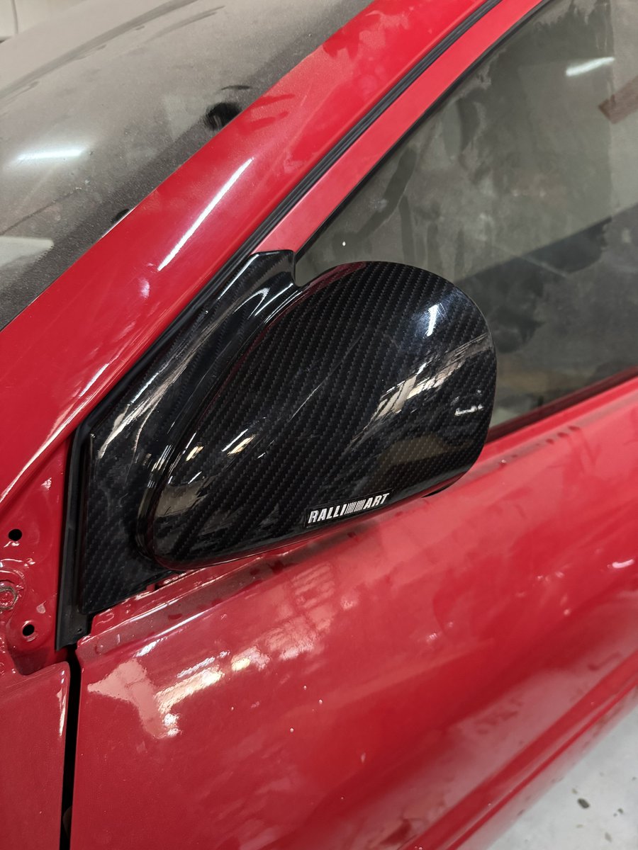Just seen the LOML a few minutes ago and she looks too sexy 😍😍. Sneak peek from a few weeks ago of the genuine Ralliart side mirrors 😍