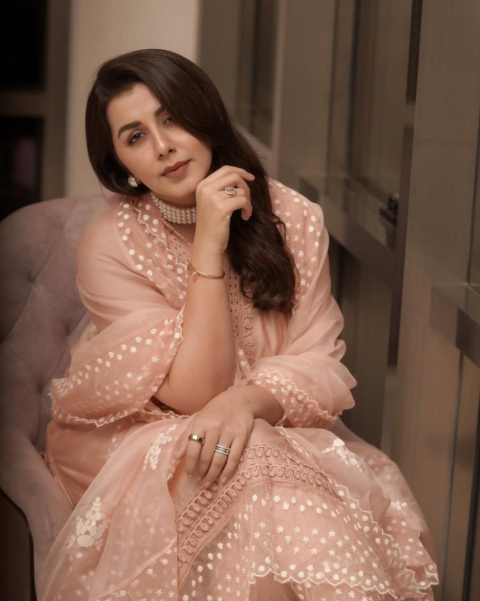 KollyBuzz's tweet image. #NikkiGalrani
