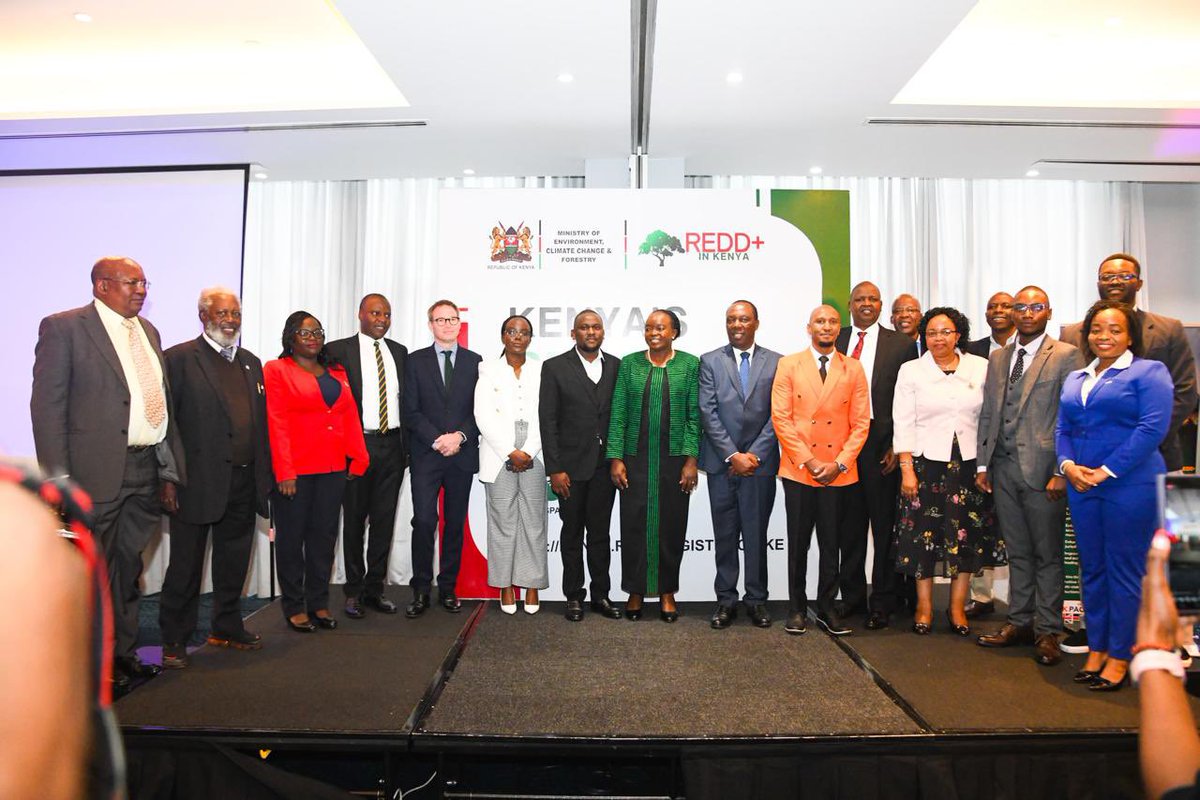 On #WorldNatureConservationDay, I was honoured to launch 🇰🇪’s first-ever REDD+ Registry alongside CS <a href="/DeboraBarasa/">Dr Deborah Mlongo Barasa</a>.
 
This milestone reflects the strength of 🇬🇧🇰🇪collaboration in tackling climate change and protecting nature, a key priority in our new strategic partnership. 🌿