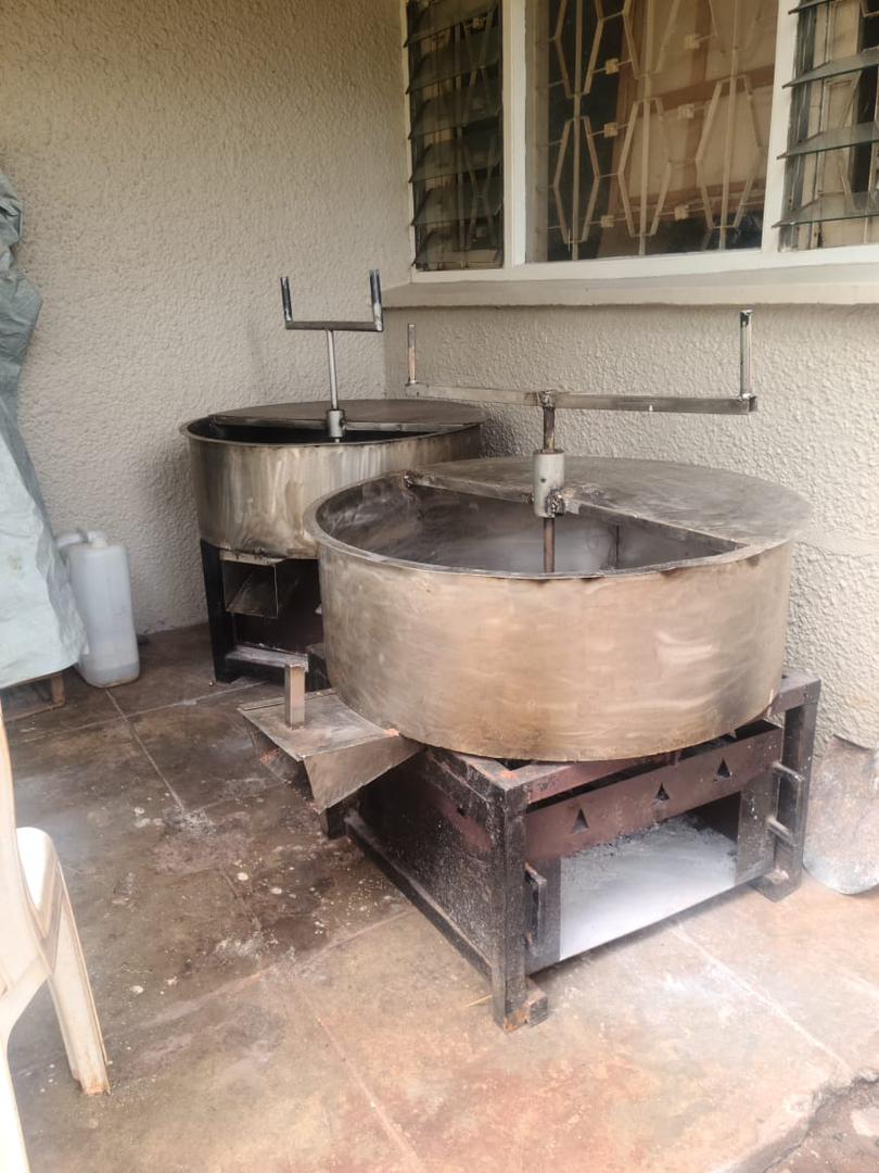 Mkazipreneur (@mkazipreneur) on Twitter photo Highlights from portfolio visit to <a href="/MapaEnterpries/">Mapa Enterprises</a> , $20,000 #NSSFHiInnovator seed fund beneficiary 🌱.
The business purchased an unshelling machine, Tuk-tuk, 2 roasters & a grinder.
MAPA has also trained 200+ farmers in Pader & Kitgum on best groundnut farming practices. Highlights from portfolio visit to <a href="/MapaEnterpries/">Mapa Enterprises</a> , $20,000 #NSSFHiInnovator seed fund beneficiary 🌱.
The business purchased an unshelling machine, Tuk-tuk, 2 roasters & a grinder.
MAPA has also trained 200+ farmers in Pader & Kitgum on best groundnut farming practices.