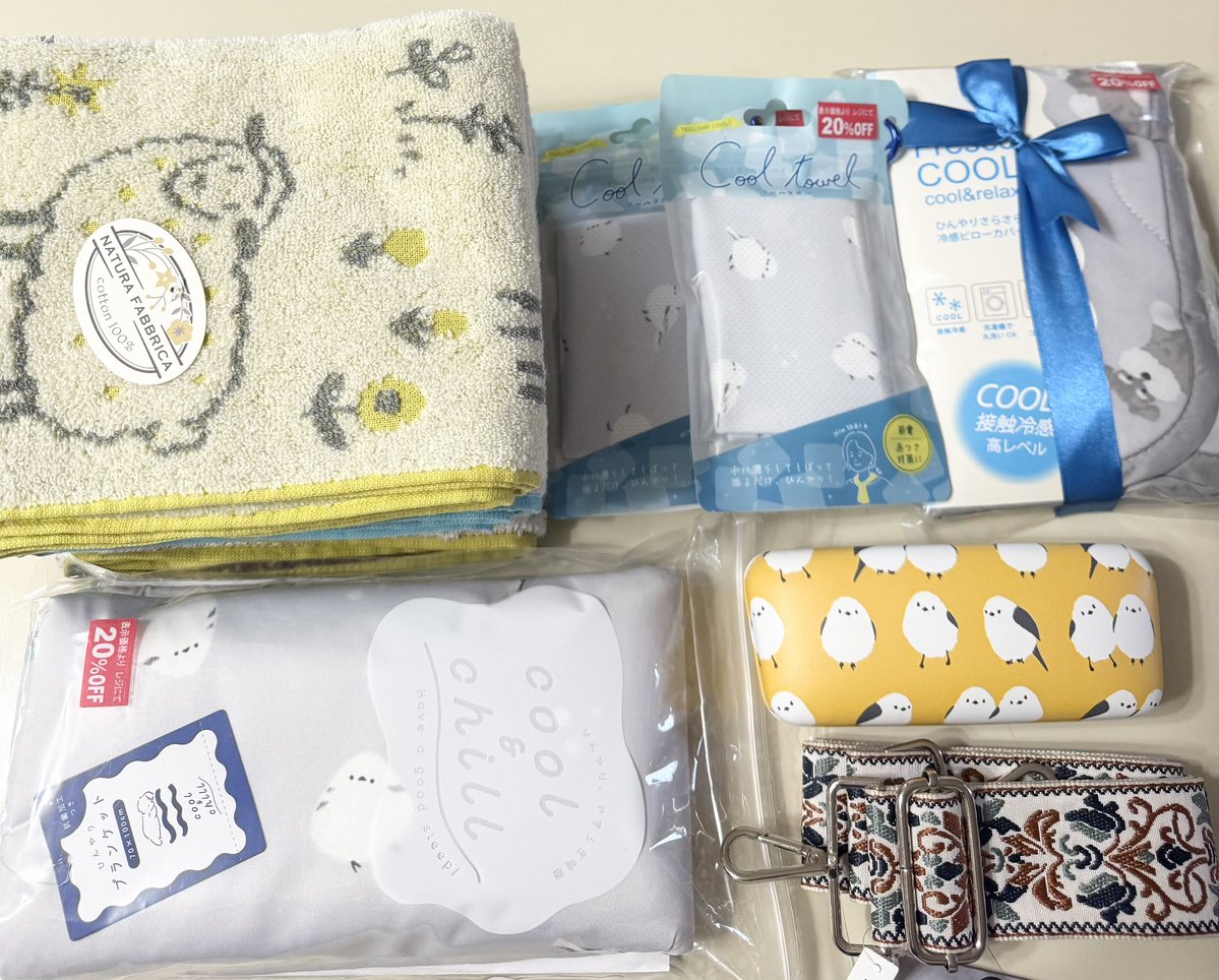 1NOW3Kj5gZ6gpqC's tweet image. 現在の気温は29℃🌡
閉店セールに行ってきました🛍¨̮
母に冷え冷えグッズをプレゼント🎁
少しでも涼しく過ごしてほしいからね🎐ܸ. ̫ .ܸ
今日も一日お疲れ様でした( . .)"ₚₑₖₒ