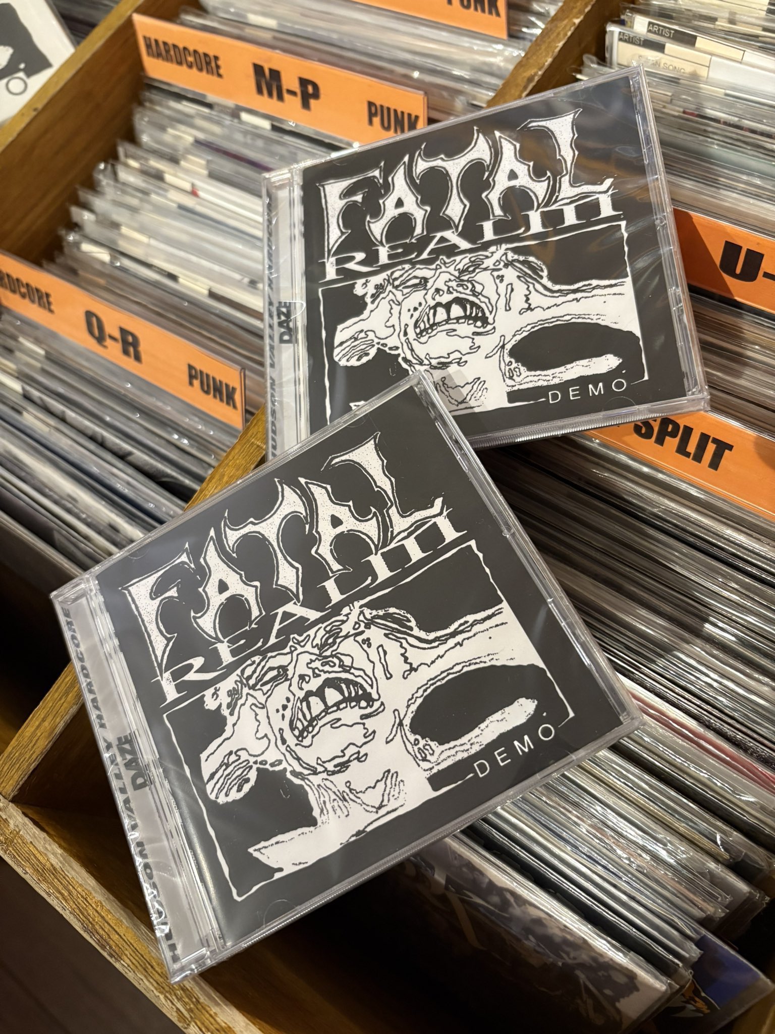 ENDPOINT in a time of hate 12インチレコード レア盤 Amazon.co.jp: 【USオリ盤12インチレコード】NEXT - Too Close