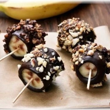 Chocolate Covered Frozen Banana

#different_recipes #food #foodporn #foodphotography #foodblogger #yummy #foodlover #delicious #foodgasm #foodies #homemade #healthyfood #tasty #foodpics #love #yum #cooking #foodblog #chef #restaurant #recipe #recipes