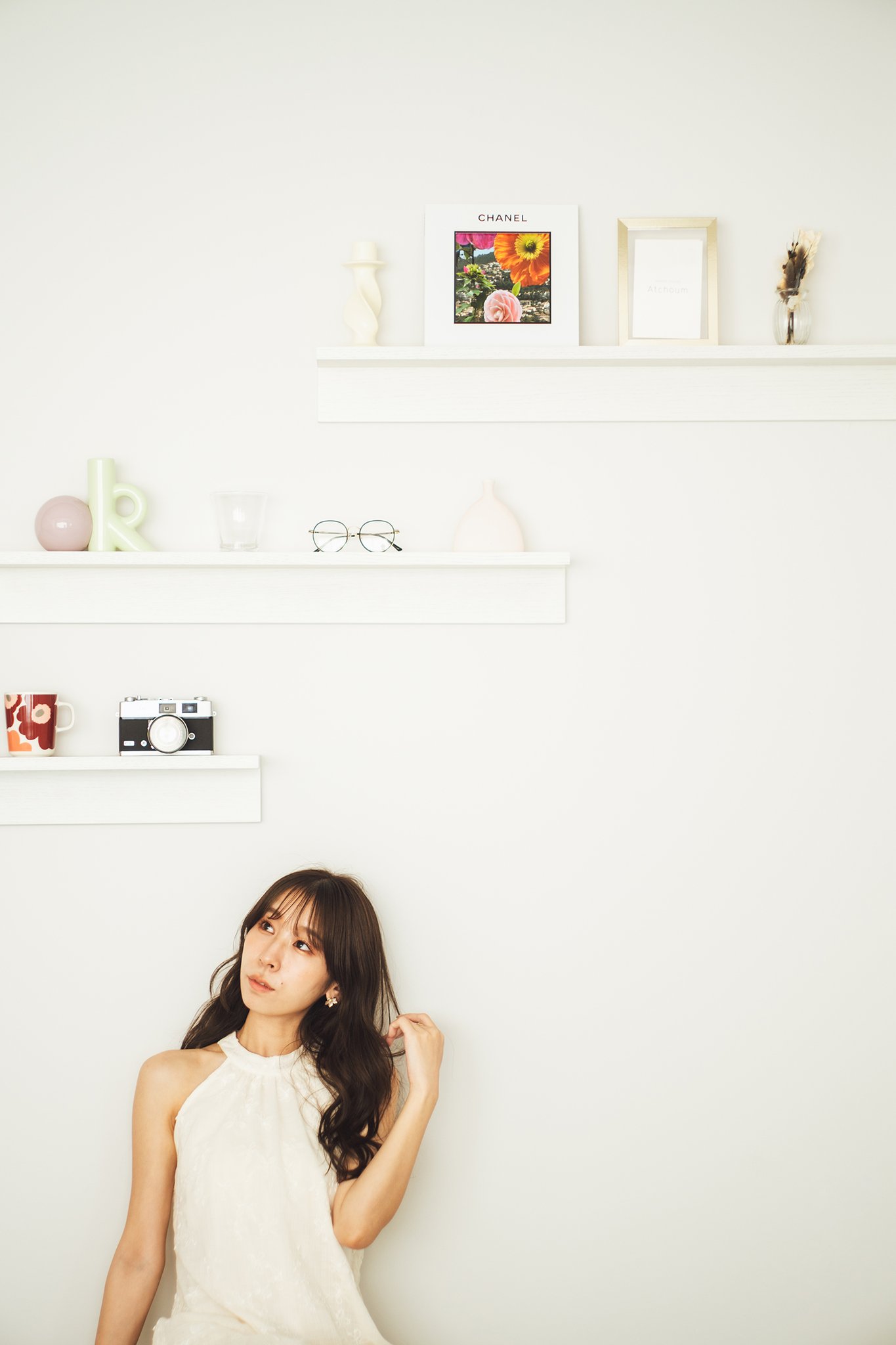 女性のヌード油彩画 ゴールドフレーム g r e i g e . ゴールドたっぷりな感じがかわいい