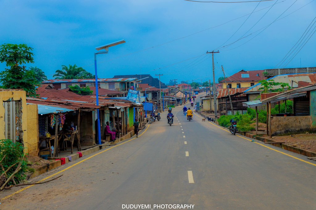 Osun_Works_Min's tweet image. COMPLETED PROJECT ALERT ‼️
Construction of Post Office Junction - Oke Ifa - Oke Bode Junction Road, Iwo.
#OsunInfraFocus
#ImoleImpactfulGovernance
#ForAGreaterOsun
#QualityInfrastructure