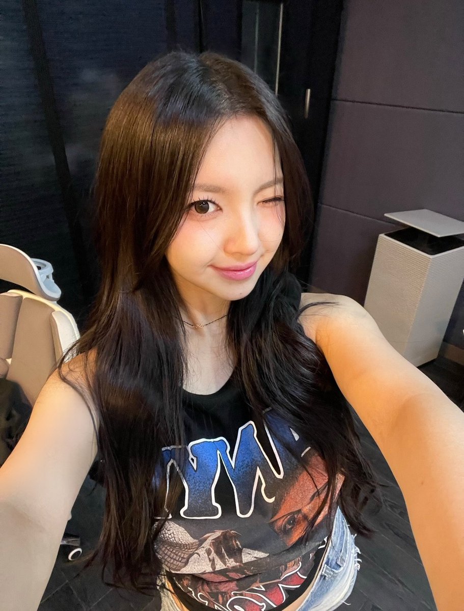 VVSdiamondGirls's tweet photo. VVS Brittney ig photos 
So pretty 😍 
#VVS #VVS_Brittney #Brittney #븨븨에스 https://t.co/Fd76yOlNJS