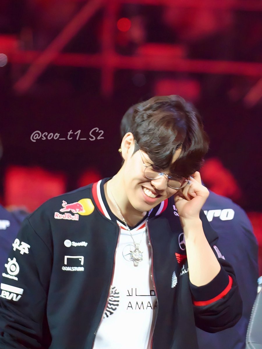 soo_t1_S2's tweet image. 250725_T1 HOME GROUND ๐ฏ๐
์น๋ฆฌ ํ ํ์ง ์๋ ์ฐ์ ์ค ๐
#T1 #T1HomeGround #Oner #์ค๋ #๋ฌธํ์ค