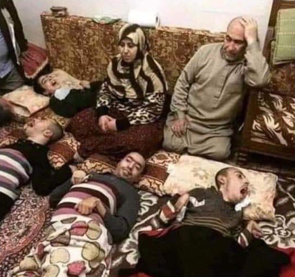 AliCologne's tweet image. Verwandtenehen, insbesondere zwischen Cousins und Cousinen ersten Grades, sind in vielen Ländern des Nahen Ostens kulturell verankert und weit verbreitet.
Das Ergebnis sieht dan oft so aus.