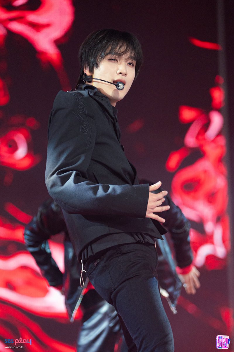haezzarazza's tweet image. 인기가요 결방 하드털이 스무디 해찬