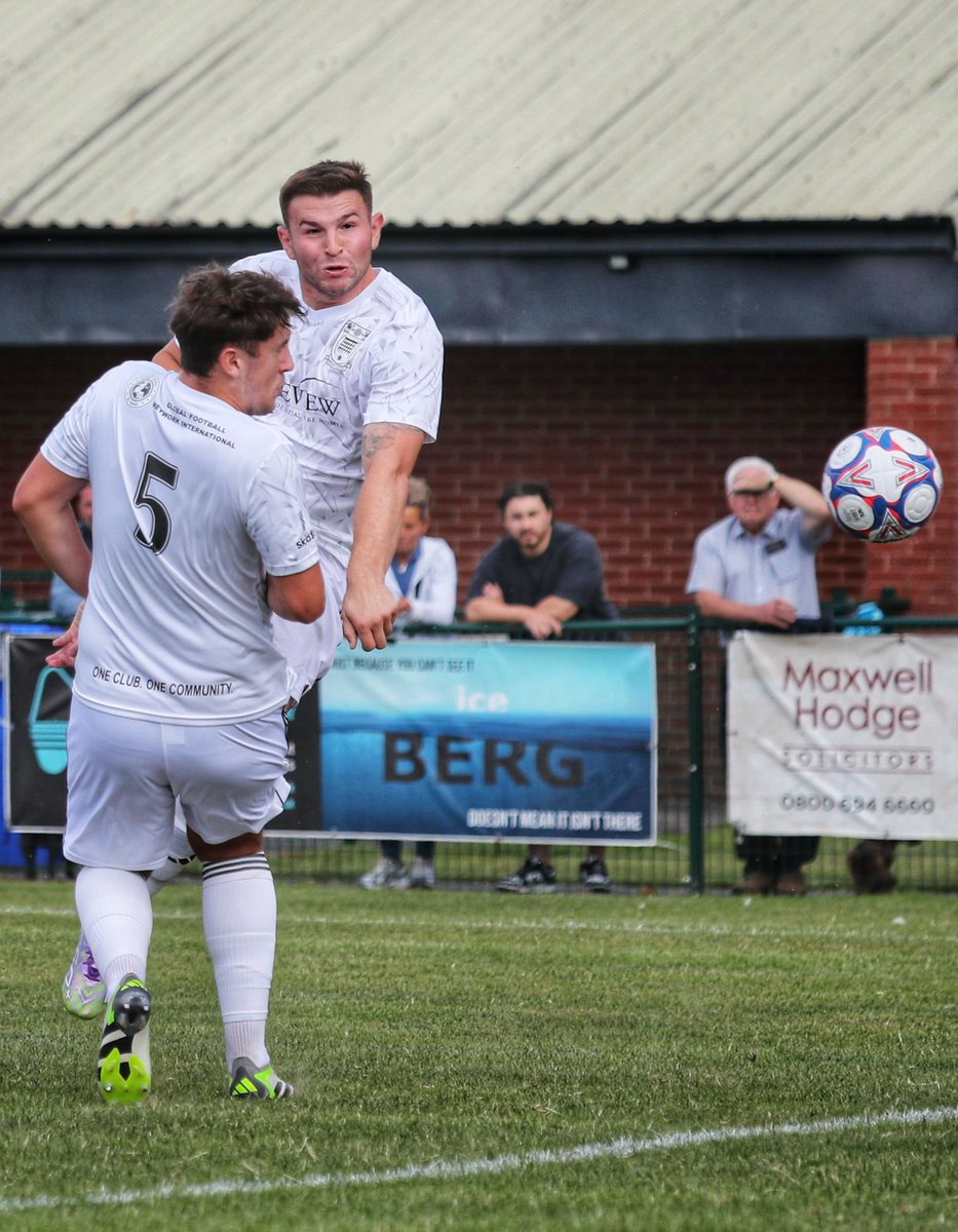 Squires Gate FC tweet media