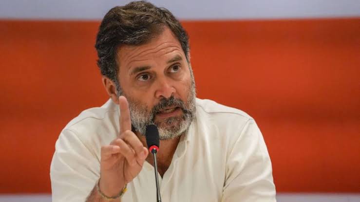 GroFaZ_'s tweet image. “Operation Mahadev me chahe 3 terrorist mare ho
Par Modi sarkar ko jawab dena hoga ki operation me kitne goli bomb barbad hue
Lakho rupaye ke goli bomb barbad hona kya failure nahi hai”