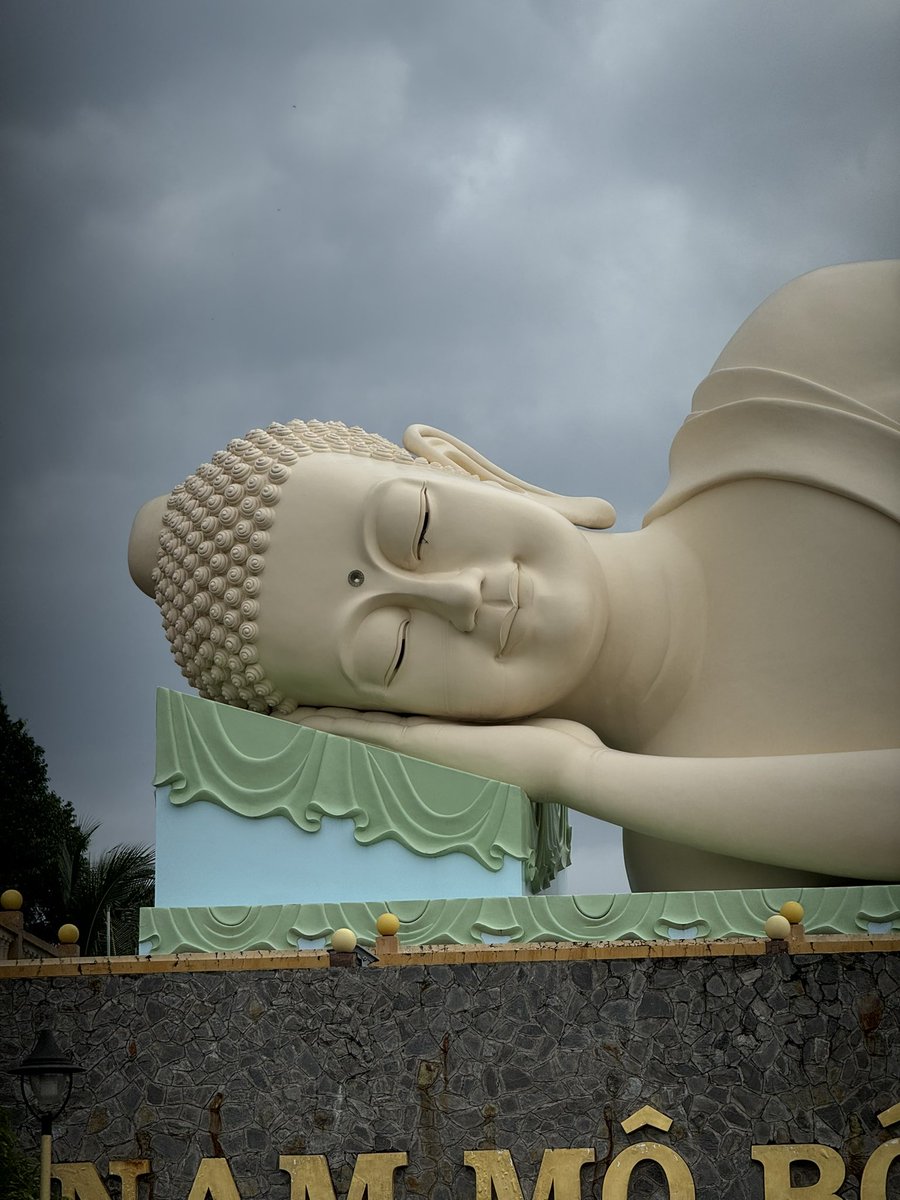 wawasensei's tweet image. Having some rest until Friday, can you guess to which country I travelled to?
