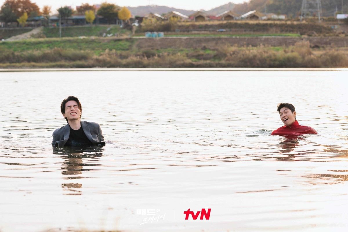 myluckymoon's tweet image. #badandcrazy #suyeolk these mfs are always in a situation