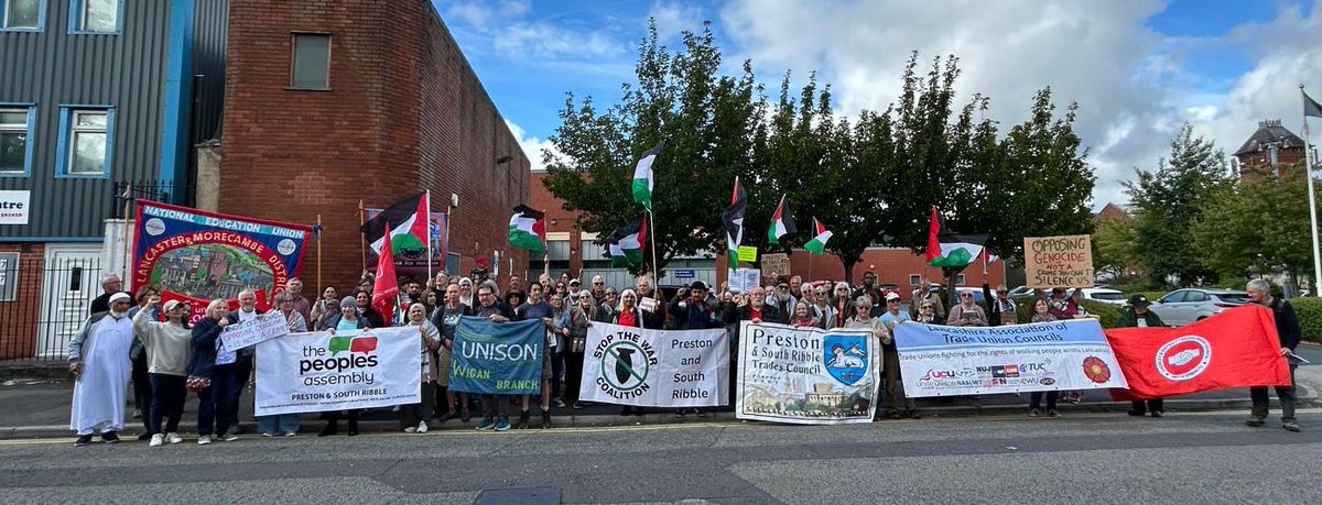 Stop the War (@stwuk) on Twitter photo Great turnout in Preston by <a href="/STWPSR/">Stop the War - Preston & South Ribble</a> trade unions and other supporters for Michael Lavalatte's 'voluntary' interview with the police under the Public Order Act for a social media post supporting the people of Palestine
#DefendTheRightToProtest Great turnout in Preston by <a href="/STWPSR/">Stop the War - Preston & South Ribble</a> trade unions and other supporters for Michael Lavalatte's 'voluntary' interview with the police under the Public Order Act for a social media post supporting the people of Palestine
#DefendTheRightToProtest