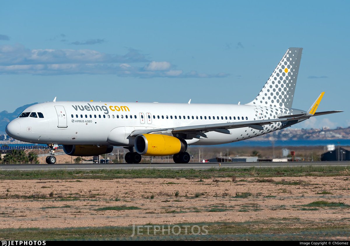 Aeropuerto Alicante-Elche Miguel Hernández (@alc_airport) on Twitter photo 🆕 <a href="/vueling/">Vueling Airlines</a> recupera de forma anual la ruta entre Alicante-Elche y Santander 🇪🇸 cancelada por <a href="/Ryanair/">Ryanair</a> tras su conflicto con AENA ✈️
ℹ️ Todos los detalles 👉🏼 aeropuerto-alicante-elche.es/2025/07/vuelin… 🆕 <a href="/vueling/">Vueling Airlines</a> recupera de forma anual la ruta entre Alicante-Elche y Santander 🇪🇸 cancelada por <a href="/Ryanair/">Ryanair</a> tras su conflicto con AENA ✈️
ℹ️ Todos los detalles 👉🏼 aeropuerto-alicante-elche.es/2025/07/vuelin…