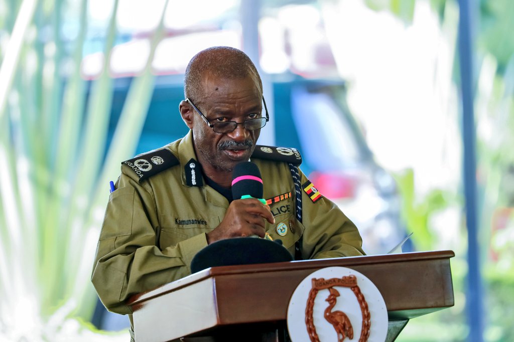 MukiibiR16955's tweet image. AIGP Jesse Kamunanwire opened the workshop at Police HQ, Naguru empowering officers to serve with empathy, manage records better &amp;amp; support retirees.
@PoliceUg