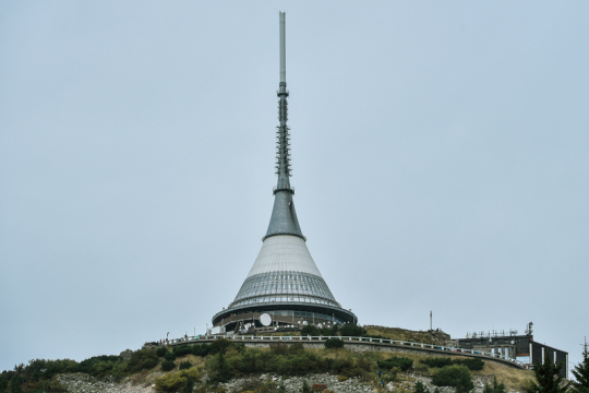 ceskenoviny_cz's tweet image. Liberecký kraj by měl odkoupit hotel a vysílač Ještěd od ČRa za 181 milionů Kč
ceskenoviny.cz/zpravy/2702884