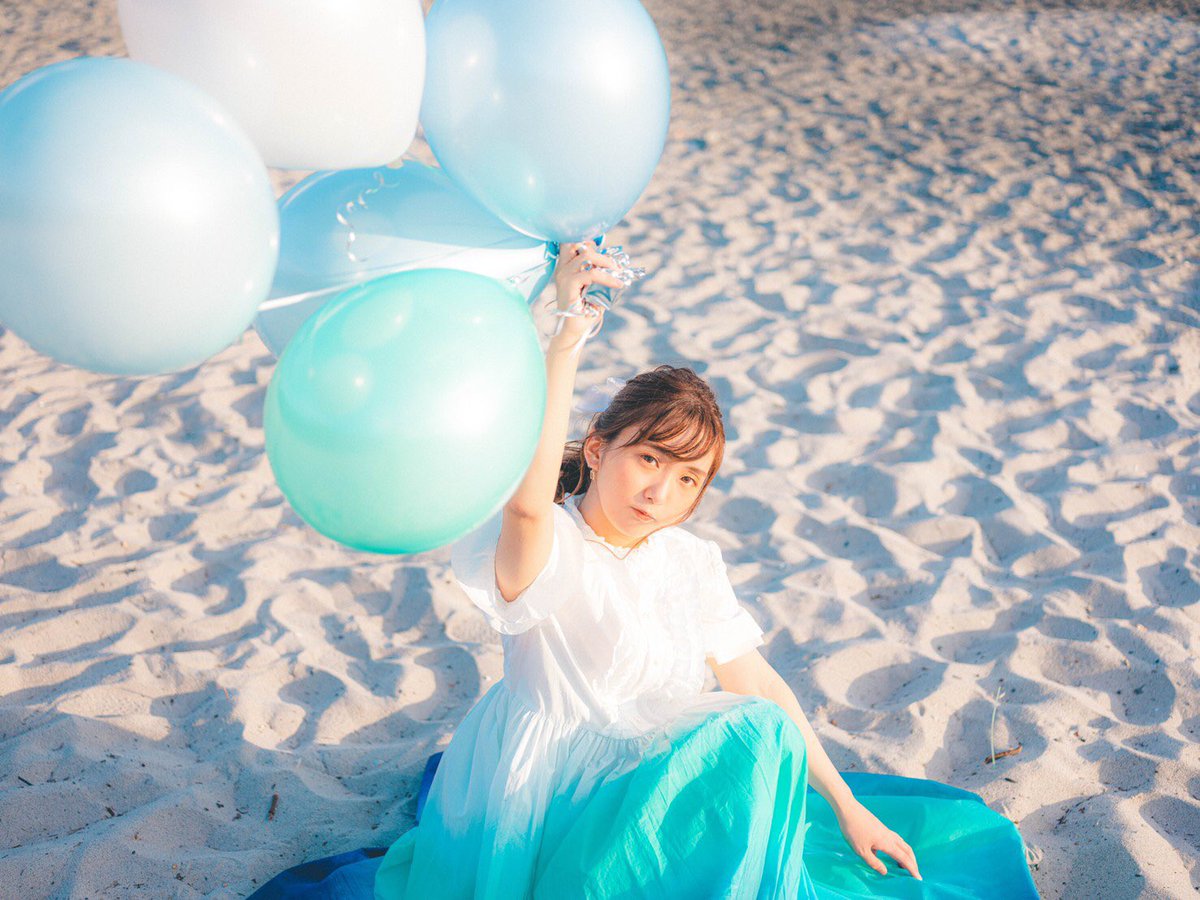 Rukacamera's tweet image. 夜空のシャツドレス生き返った記念でポトレやりたさある〜〜〜〜

#hazama
#portrait