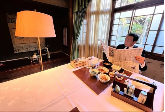 麻生太郎のお家朝ごはんでも見て一回落ち着くか。。。