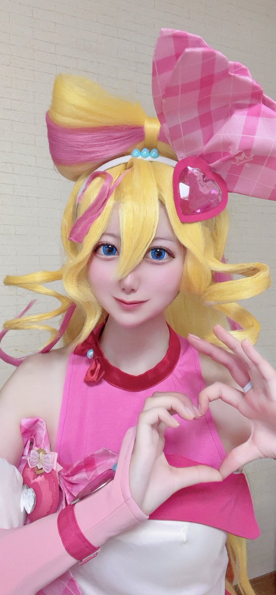 outu_mha's tweet image. 「キラッキランラン～♪」

cosplay┊︎キュアアイドル💘
※タップ推奨