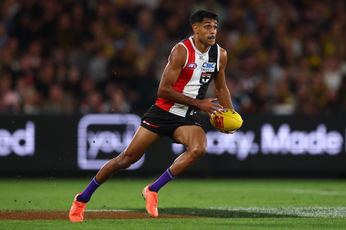 aflratings's tweet image. &quot;I think that&apos;s pretty even&quot;

Kane Cornes on the trade value between Zak Butters &amp;amp; Nasiah Wanganeen-Milera (via Agenda Setters).

@aflratings