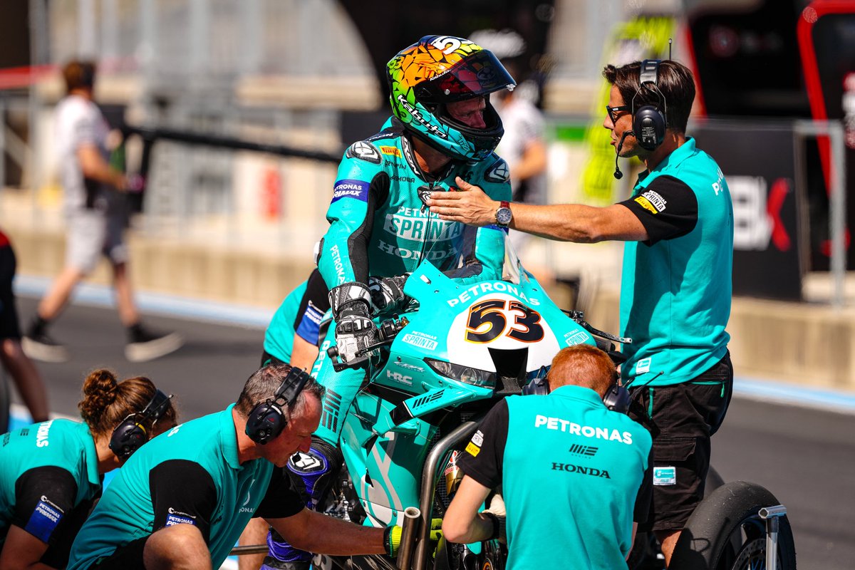 Good speed at Balaton, but some bad luck along the way.
Thanks to the team for all the hard work.
We keep pushing.

#TitoRabat #WSBK  #PetronasHonda #SBK #BalatonPark #RacingSpirit