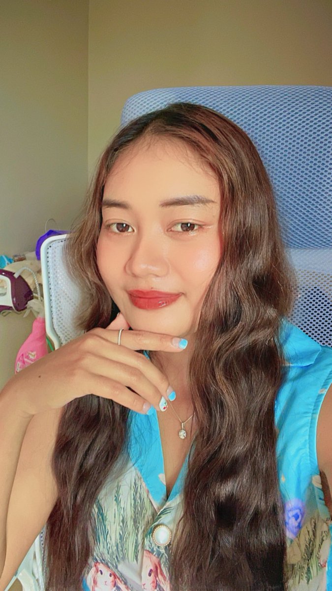 รักสามเศร้าระหว่าง
กู เงิน และ ของที่อยากได้ 🩵🦢🏳️‍⚧️