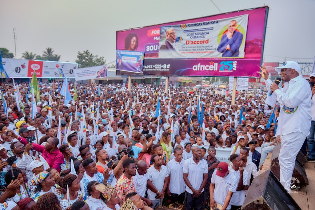 Shako_Beatrice2's tweet image. Nous vous invitons à découvrir, à travers une série d’images, les événements marquants de la journée du samedi 26 juillet 2025 dans la ville de Mbuji-Mayi. Cette journée restera historique et mémorable pour la ville de Mbuji-Mayi ainsi que pour l’ensemble des cinq territoires…